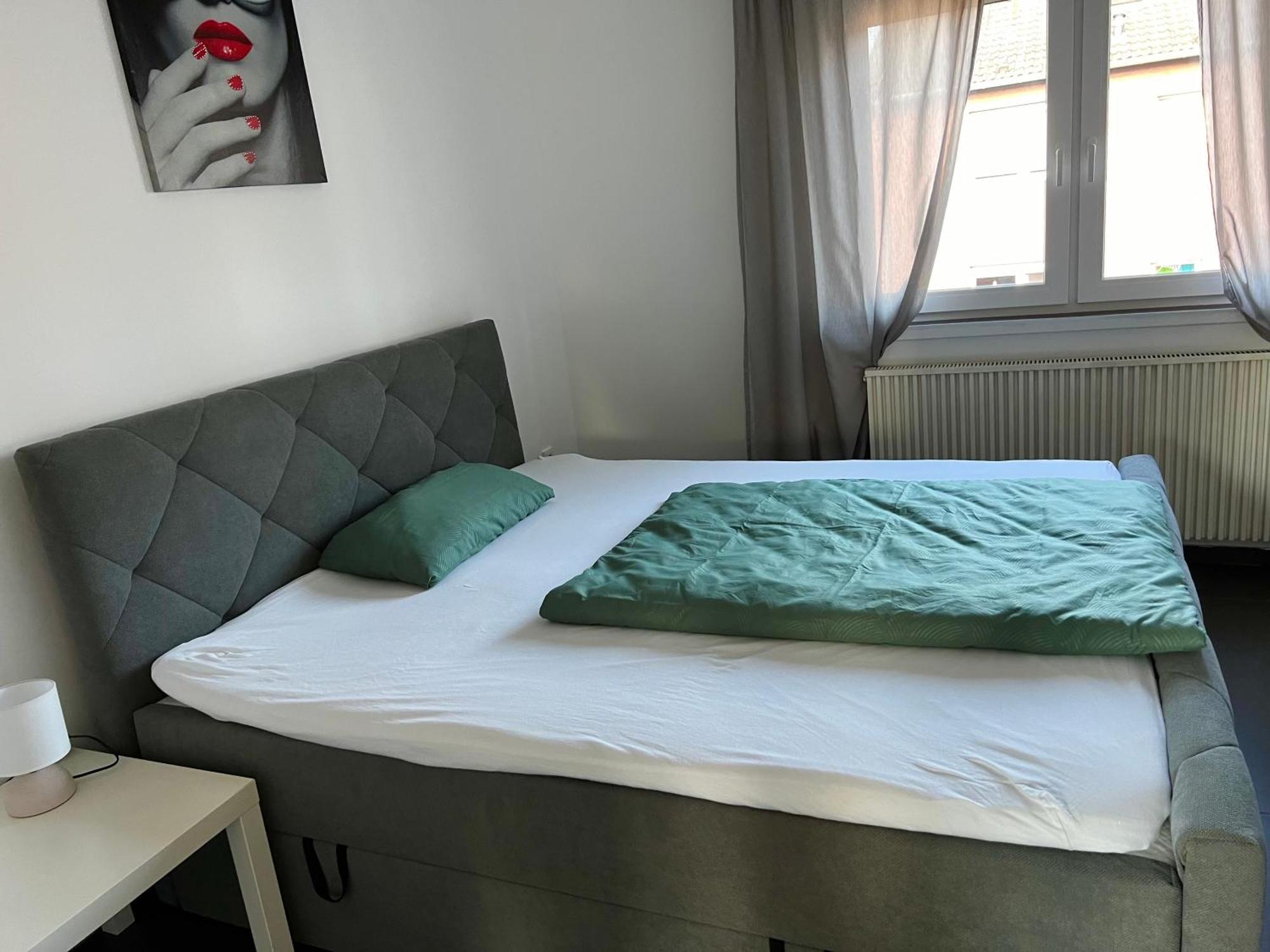 Elegante Apartment In Erftstadt Mit Balkon, Zentral, Bahnhof Nah, Phantasialand Bruehl Bei Cologne Zewnętrze zdjęcie